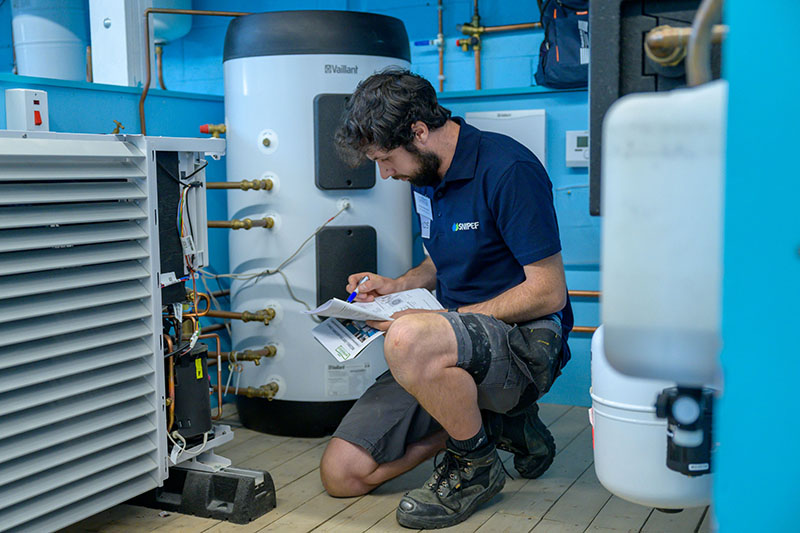 Plumbing and heating engineer